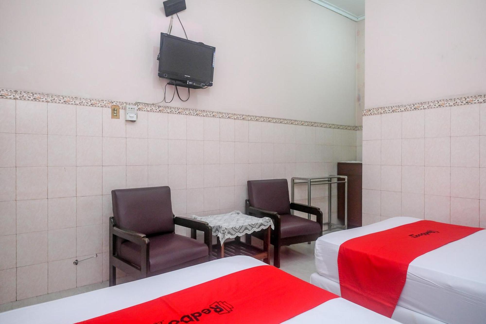 Reddoorz Syariah At Griya Raharja Klaten Bagian luar foto