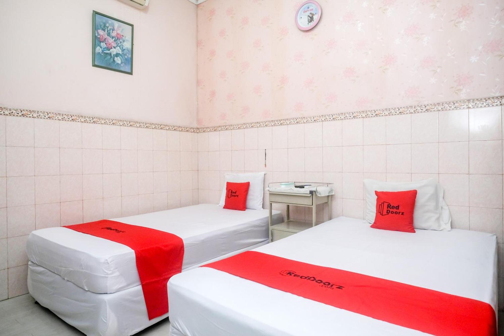 Reddoorz Syariah At Griya Raharja Klaten Bagian luar foto