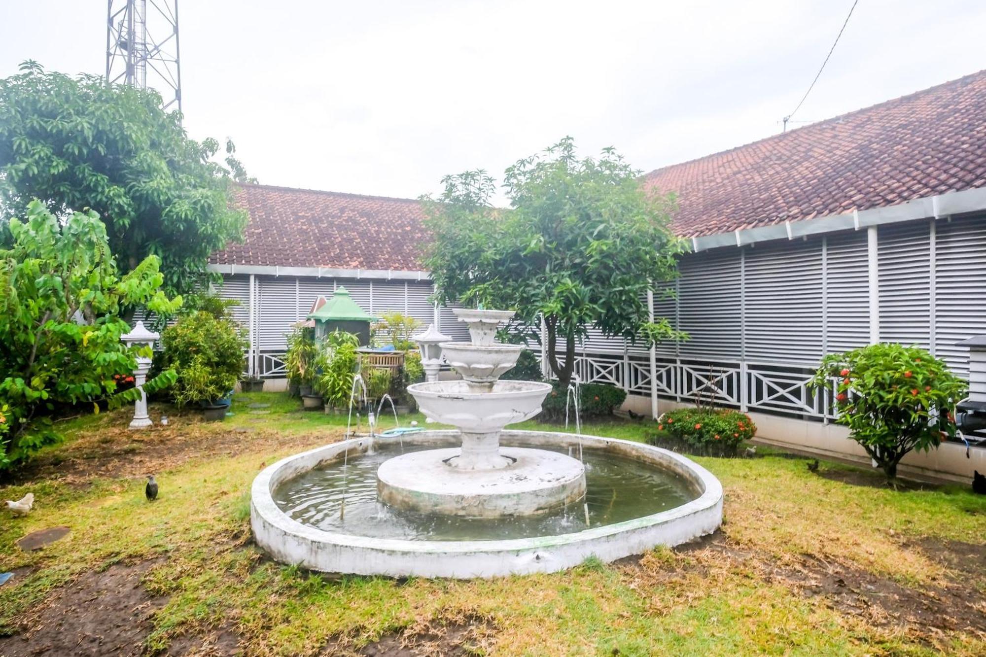Reddoorz Syariah At Griya Raharja Klaten Bagian luar foto