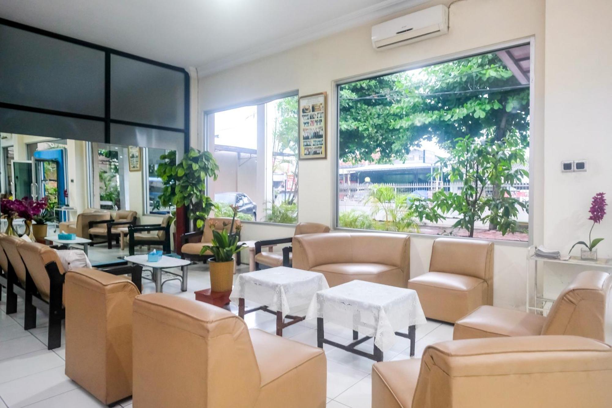 Reddoorz Syariah At Griya Raharja Klaten Bagian luar foto