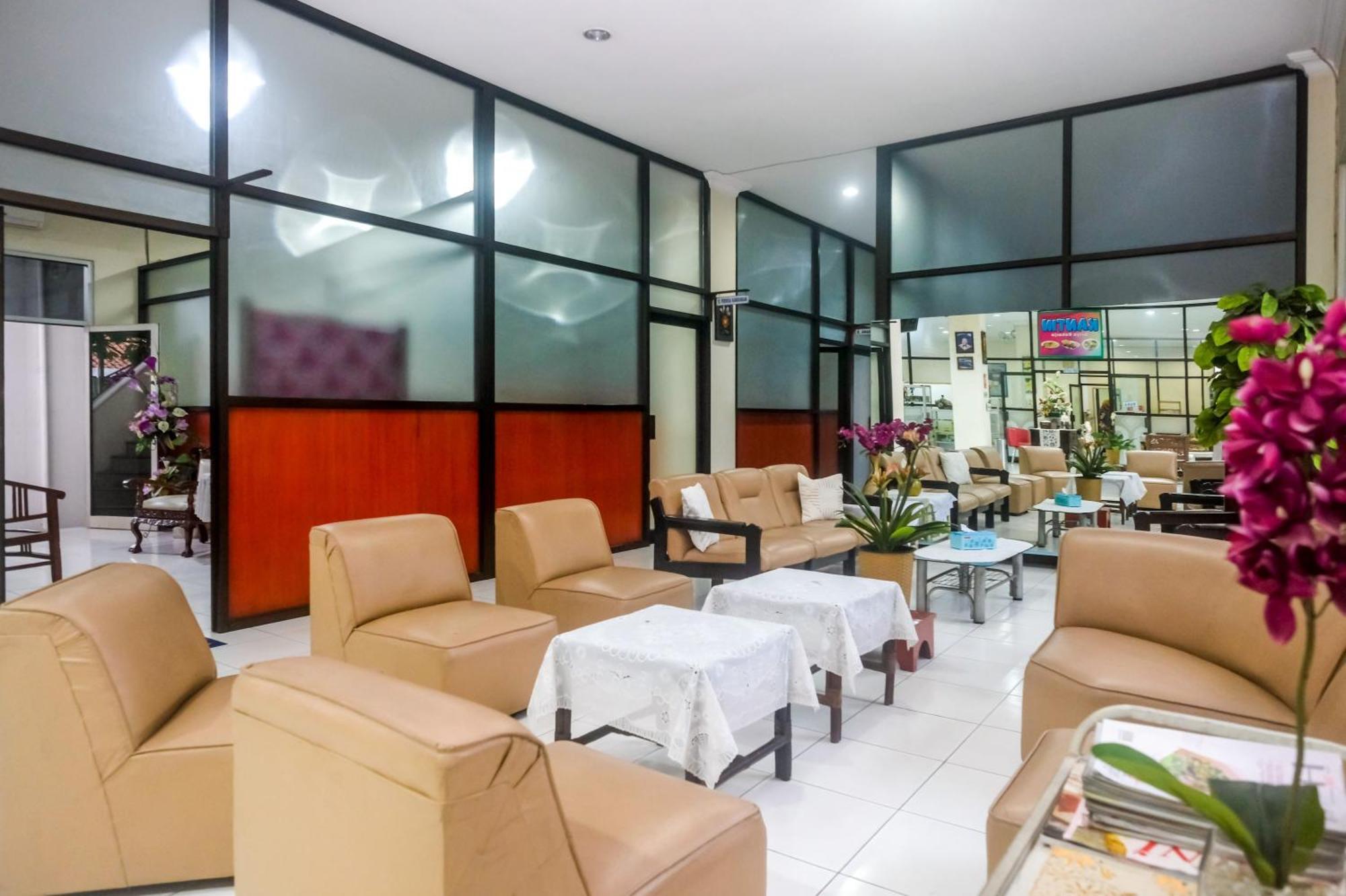 Reddoorz Syariah At Griya Raharja Klaten Bagian luar foto