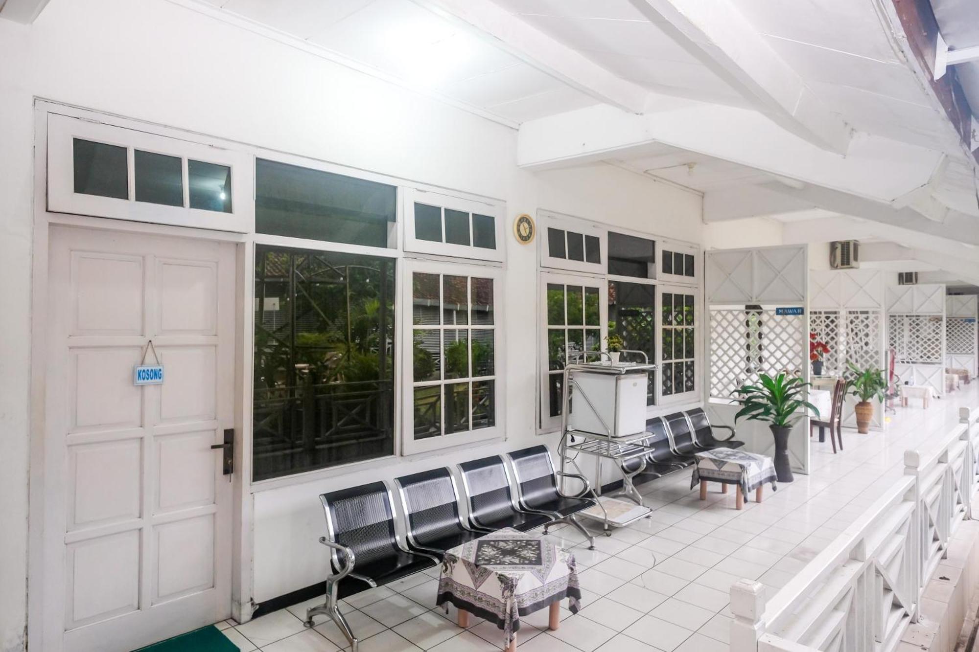 Reddoorz Syariah At Griya Raharja Klaten Bagian luar foto